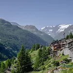 Hotell & Restaurant Perret - Mountain People Valgrisenche