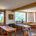 & Restaurant Perret - Mountain People Valgrisenche