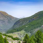 Hotel & Restaurant Perret - Mountain People