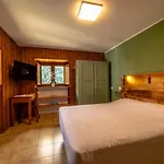 Hotel & Restaurant Perret - Mountain People 2*
