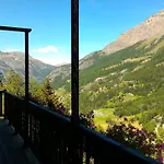 Hotel & Restaurant Perret - Mountain People