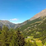 Hotel & Restaurant Perret - Mountain People 2*