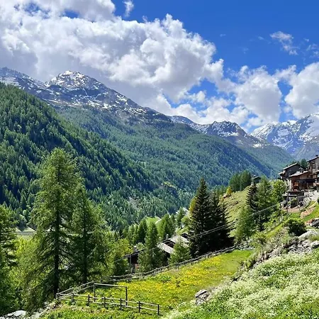 & Restaurant Perret - Mountain People Hotel 2*