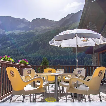 & Restaurant Perret - Mountain People 2*
