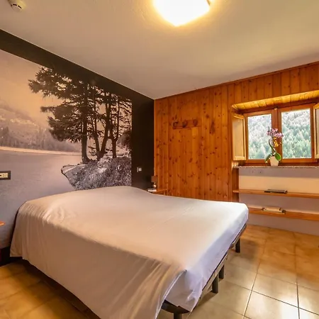 & Restaurant Perret - Mountain People 2*