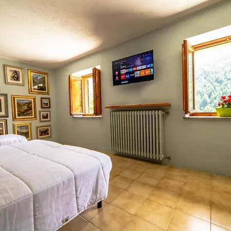 & Restaurant Perret - Mountain People Valgrisenche