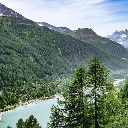 Hotel & Restaurant Perret - Mountain People Valgrisenche