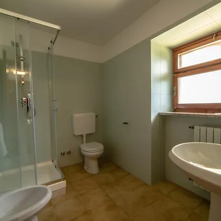 Hotel & Restaurant Perret - Mountain People 2*