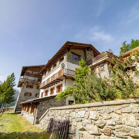 & Restaurant Perret - Mountain People Hotel 2*