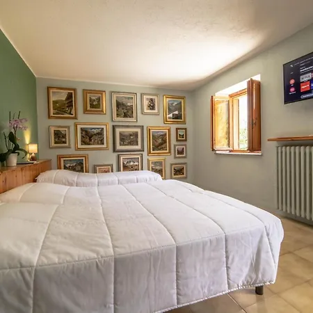 & Restaurant Perret - Mountain People