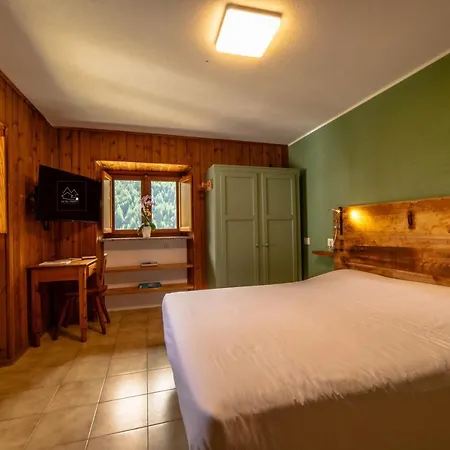 Hotel & Restaurant Perret - Mountain People 2*