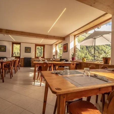 & Restaurant Perret - Mountain People