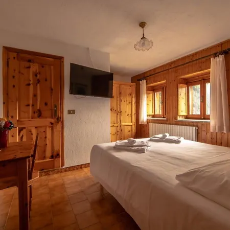 & Restaurant Perret - Mountain People 2*