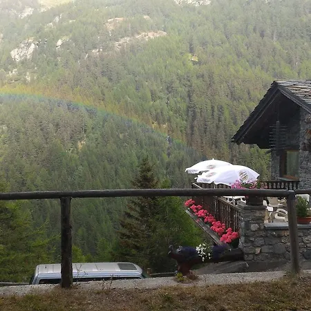 Hotel & Restaurant Perret - Mountain People